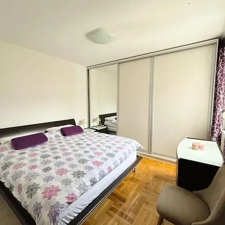 Apartment Old Town Nadja